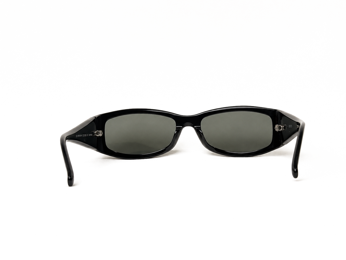 RV-024 · Gucci — GG 2526/S · arrière · fond blanc neutre