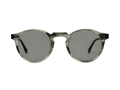 RV-031 · Oliver Peoples — Gregory Peck · face · fond blanc neutre