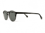 RV-031 · Oliver Peoples — Gregory Peck · trois-quarts · fond blanc neutre