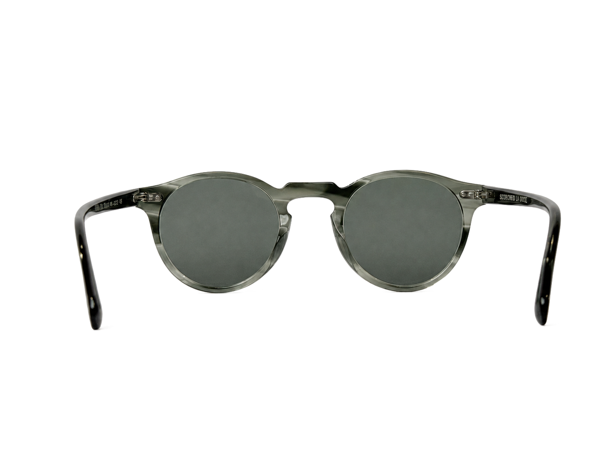 RV-031 · Oliver Peoples — Gregory Peck · arrière · fond blanc neutre